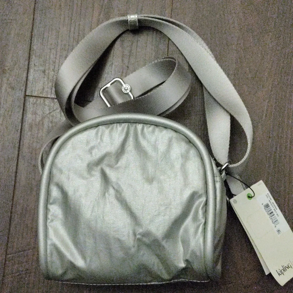 Kipling's "Jesper" Crossbody - Picture 10 of 10